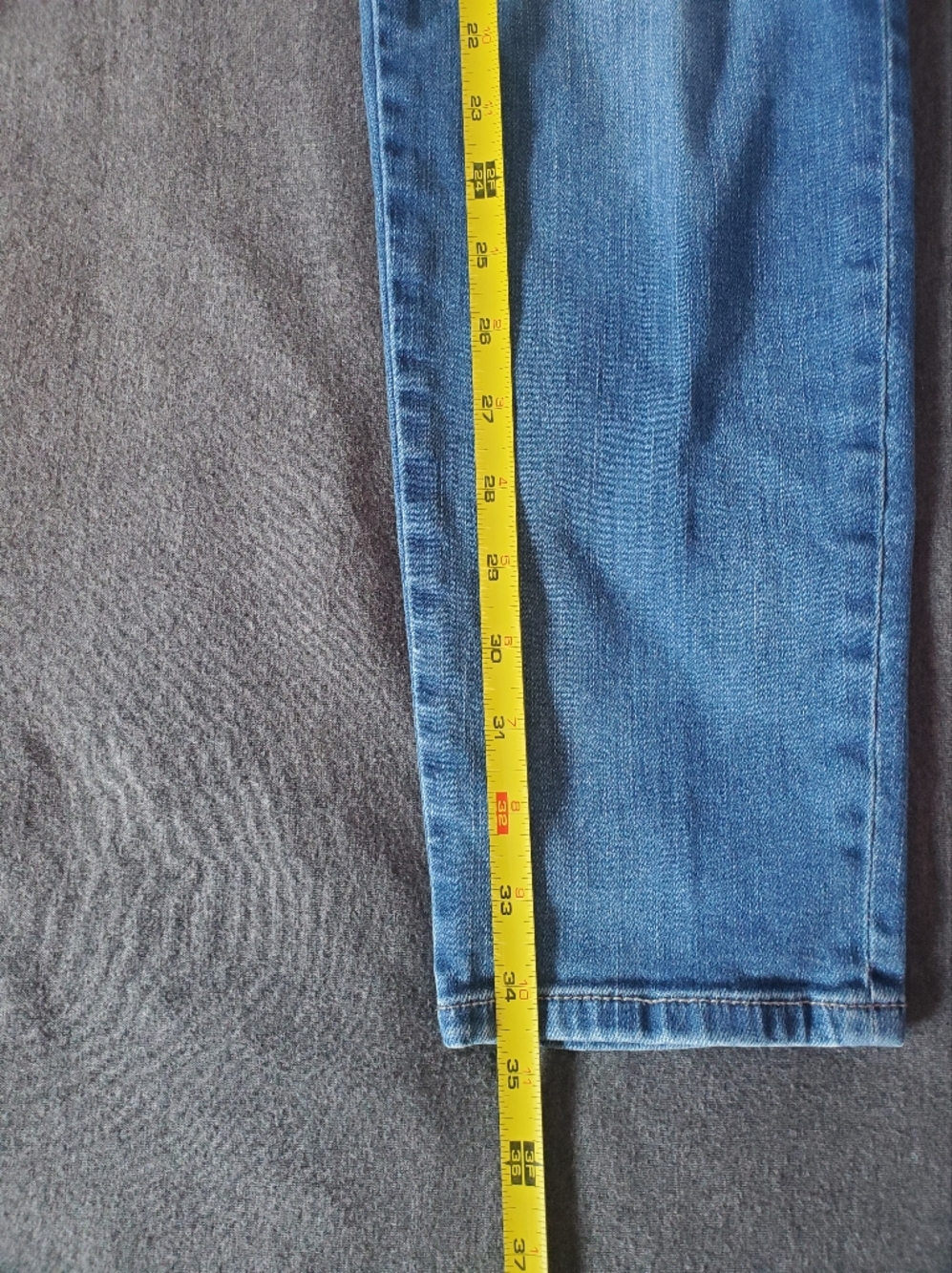White House Black Market Floral Embroidered Girlfriend Jeans - Picture 8 of 9